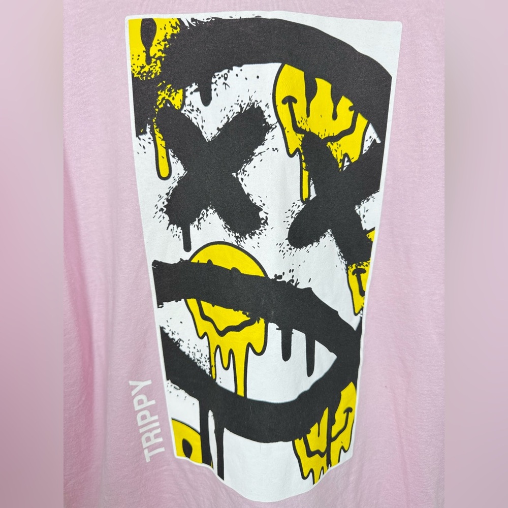 Popular Poison Trippy Smiley Graphic Tee Pink Streetwear Skater XL NWT - Picture 3 of 6